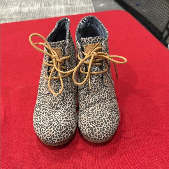Toms Brown Ankle Boots Fashion-Forward Textile - Picture 1 of 4